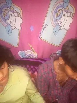 Freakingromance online show from February 7, 1:59 pm