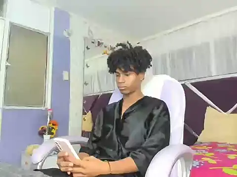 Snapshot of Santy_bigcock_01 chatting on January 7, 2:30 pm Santy bigcock 01 online show from January 7, 2:30 pm