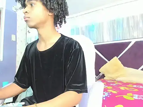 Snapshot of Santy_bigcock_01 chatting on January 13, 4:23 pm Santy bigcock 01 online show from January 13, 4:23 pm