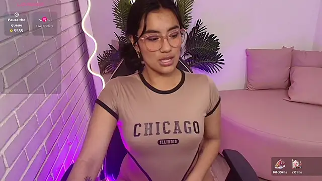 PEACHY TAY online show from December 18, 12:11 pm