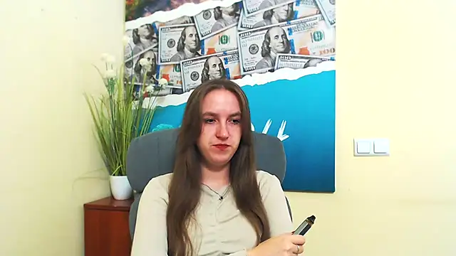 Snapshot of Nesie-Stoun chatting on November 7, 9:31 am Nesie-Stoun online show from November 7, 9:31 am