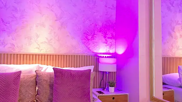 ValeriaMonet online show from March 22, 2:20 pm