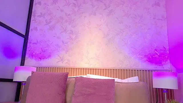 Snapshot of ValeriaMonet chatting on July 15, 7:41 pm ValeriaMonet online show from July 15, 7:41 pm
