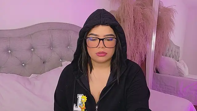 Snapshot of annie__20 chatting on May 11, 12:44 pm annie 20 online show from May 11, 12:44 pm