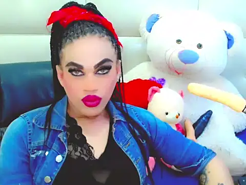 NharaBigCock online show from December 16, 7:30 pm