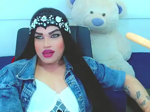 NharaBigCock online show from March 25, 6:47 pm