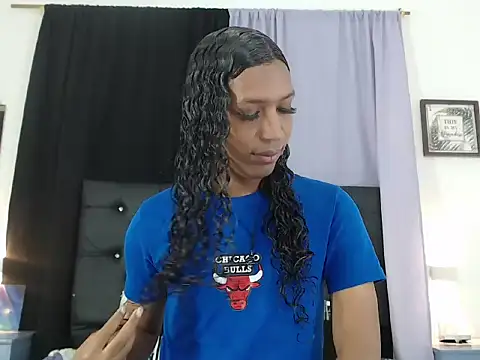 Snapshot of MiaCoock chatting on November 7, 1:00 pm MiaCoock online show from November 7, 1:00 pm