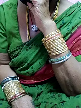Snapshot of savithasree chatting on May 1, 8:35 pm savithasree online show from May 1, 8:35 pm