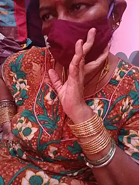 Snapshot of savithasree chatting on May 17, 10:44 am savithasree online show from May 17, 10:44 am