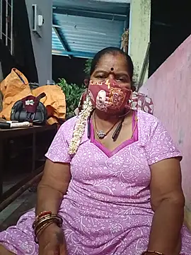 Snapshot of savithasree chatting on June 1, 6:09 pm savithasree online show from June 1, 6:09 pm