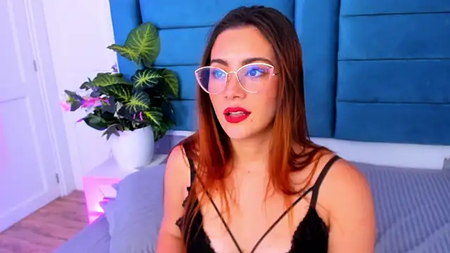 Snapshot of SaraAlvarezx chatting on March 2, 5:08 am SaraAlvarezx online show from March 2, 5:08 am