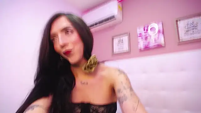 LAURALUXE online show from November 30, 2:48 am