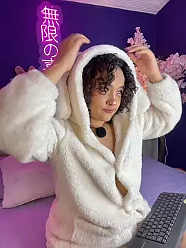  sarahRose online show from March 29, 4:12 am