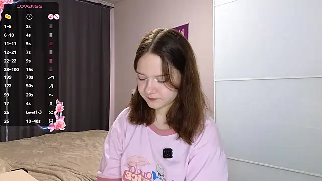 Snapshot of AlissaGerardo chatting on April 24, 11:34 am AlissaGerardo online show from April 24, 11:34 am