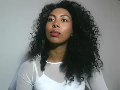 Snapshot of samy_ros chatting on November 10, 8:19 pm samy ros online show from November 10, 8:19 pm