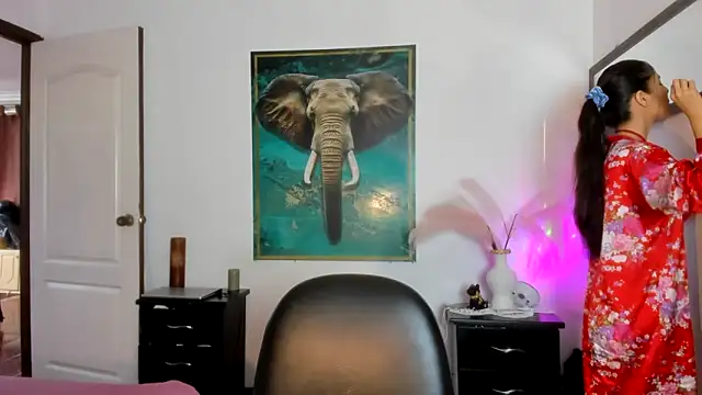 Snapshot of alisaa_jhons1 chatting on February 3, 10:37 pm alisaa jhons1 online show from February 3, 10:37 pm