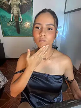 Snapshot of alisaa_jhons1 chatting on February 4, 10:26 pm alisaa jhons1 online show from February 4, 10:26 pm