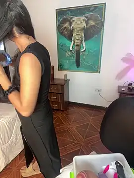 Snapshot of alisaa_jhons1 chatting on February 16, 10:50 pm alisaa jhons1 online show from February 16, 10:50 pm