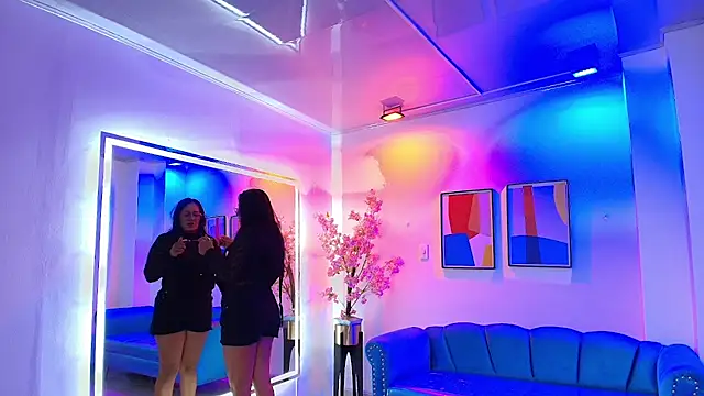 Snapshot of Alondra_gomexxx chatting on November 9, 3:49 am Alondra gomexxx online show from November 9, 3:49 am