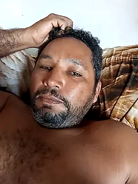 Snapshot of Cross3680 chatting on November 15, 7:10 pm Cross3680 online show from November 15, 7:10 pm