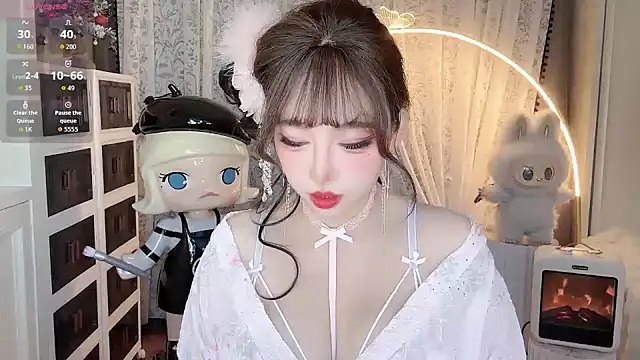 Snapshot of agmer0500 chatting on January 9, 8:17 am agmer0500 online show from January 9, 8:17 am