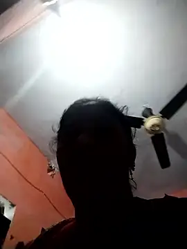 Snapshot of Hami705 chatting on November 9, 3:27 am Hami705 online show from November 9, 3:27 am