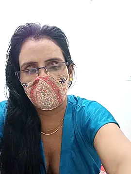 sanjana077 online show from April 9, 6:35 pm