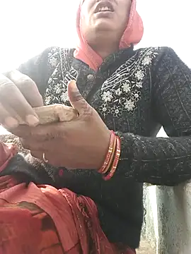 Snapshot of Chinki_pande chatting on January 9, 8:50 am Chinki pande online show from January 9, 8:50 am