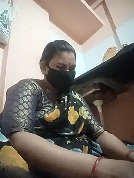 Snapshot of Chinki_pande chatting on February 18, 2:46 pm Chinki pande online show from February 18, 2:46 pm