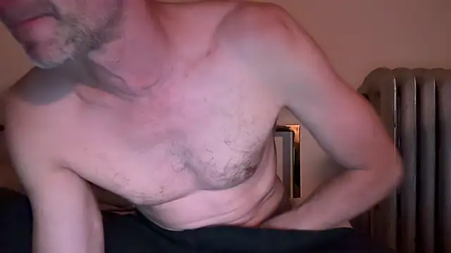 Snapshot of verssluthnh chatting on November 29, 10:24 pm verssluthnh online show from November 29, 10:24 pm