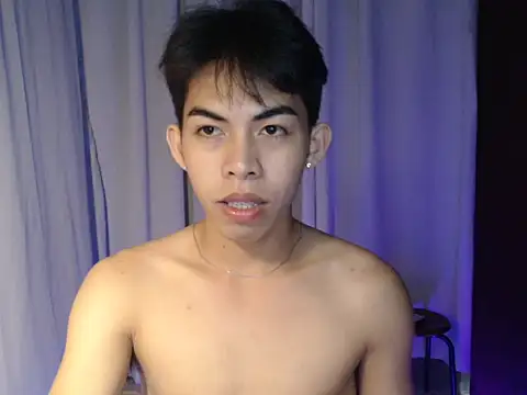 Urhotsilverboy online show from March 9, 5:06 pm