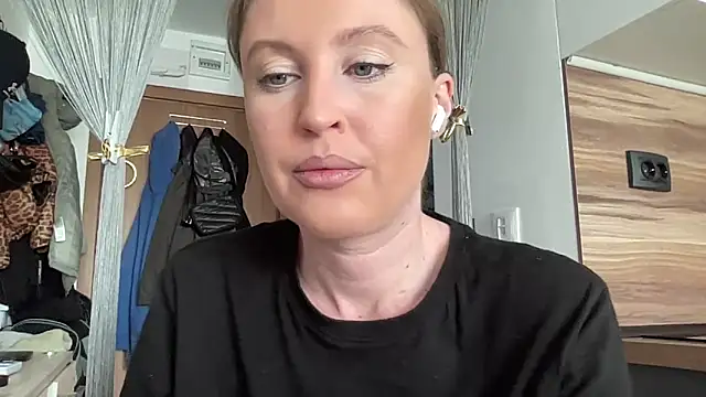 Ameli8 online show from April 23, 9:30 am