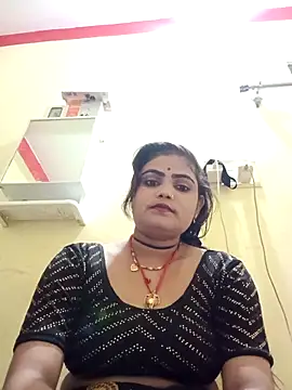Snapshot of Riya_lovely0143 chatting on November 24, 4:45 am Riya lovely0143 online show from November 24, 4:45 am
