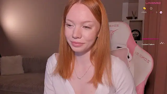 Elisahsthetics online show from January 18, 10:35 pm