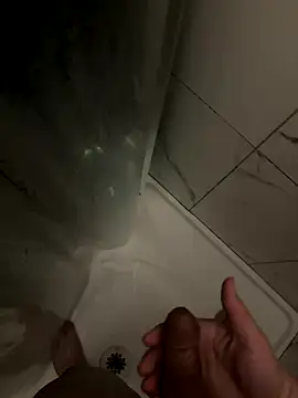 Snapshot of mixedswanger chatting on November 17, 12:44 pm mixedswanger online show from November 17, 12:44 pm