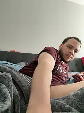 Snapshot of mixedswanger chatting on March 16, 9:08 pm mixedswanger online show from March 16, 9:08 pm