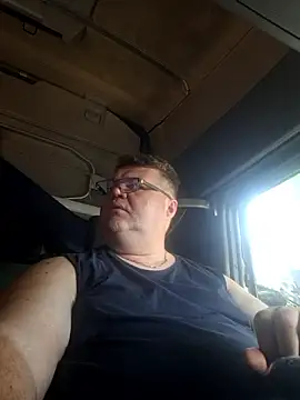 Snapshot of Grase44 chatting on June 3, 3:06 pm Grase44 online show from June 3, 3:06 pm