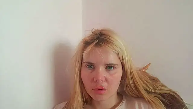 HornyElena online show from July 19, 10:08 am
