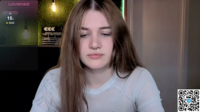 Snapshot of eshleeygreen chatting on April 30, 9:19 pm eshleeygreen online show from April 30, 9:19 pm