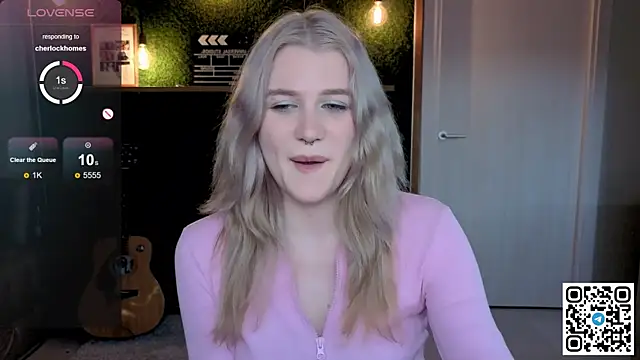 Snapshot of eshleeygreen chatting on June 4, 9:54 pm eshleeygreen online show from June 4, 9:54 pm