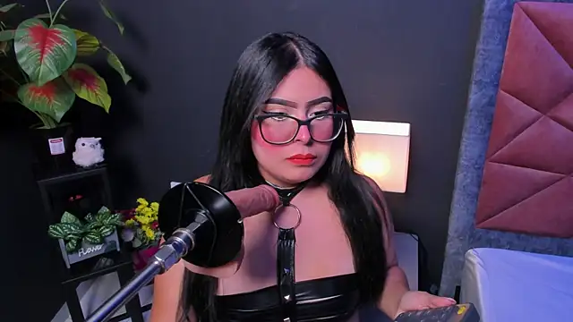 Amy whittee online show from March 19, 3:43 am