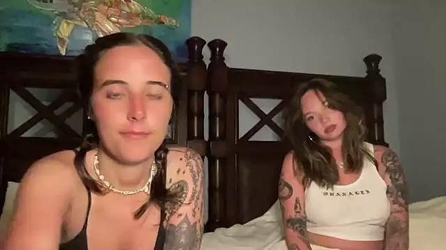 angelgirl98 online show from April 15, 5:25 am