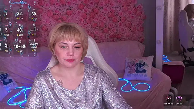 AmaraNights online show from April 15, 8:09 pm