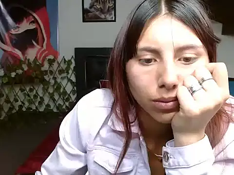 Snapshot of LuluKiss_ chatting on November 5, 8:31 pm LuluKiss online show from November 5, 8:31 pm