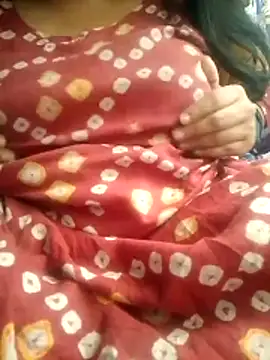 Snapshot of angelboudi0592 chatting on November 7, 7:30 am angelboudi0592 online show from November 7, 7:30 am