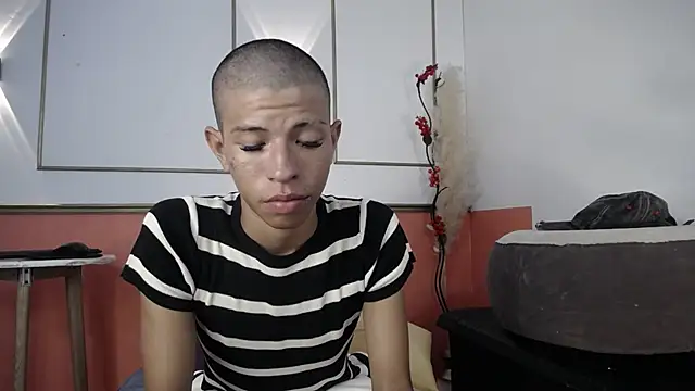 Tessachains 2  online show from November 19, 11:16 pm