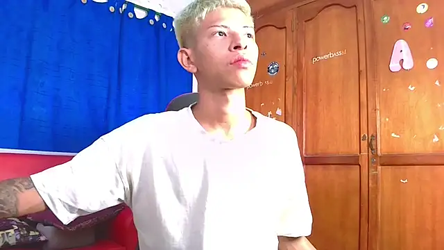 Tessachains 2  online show from February 22, 7:01 pm