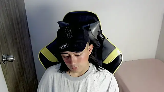 Tatann 18 online show from November 10, 6:29 pm