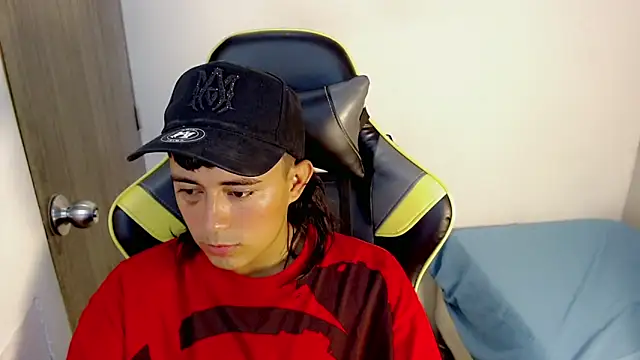 Tatann 18 online show from November 15, 3:08 pm