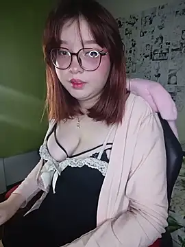 Snapshot of Michi_sauria1 chatting on May 23, 8:40 am Michi sauria1 online show from May 23, 8:40 am
